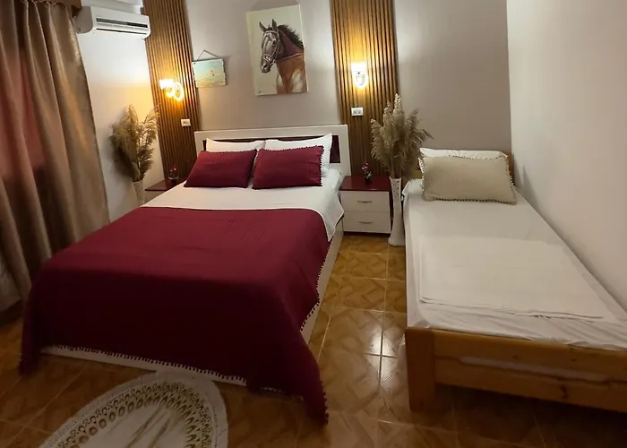 Kingsland Apartment Ksamil