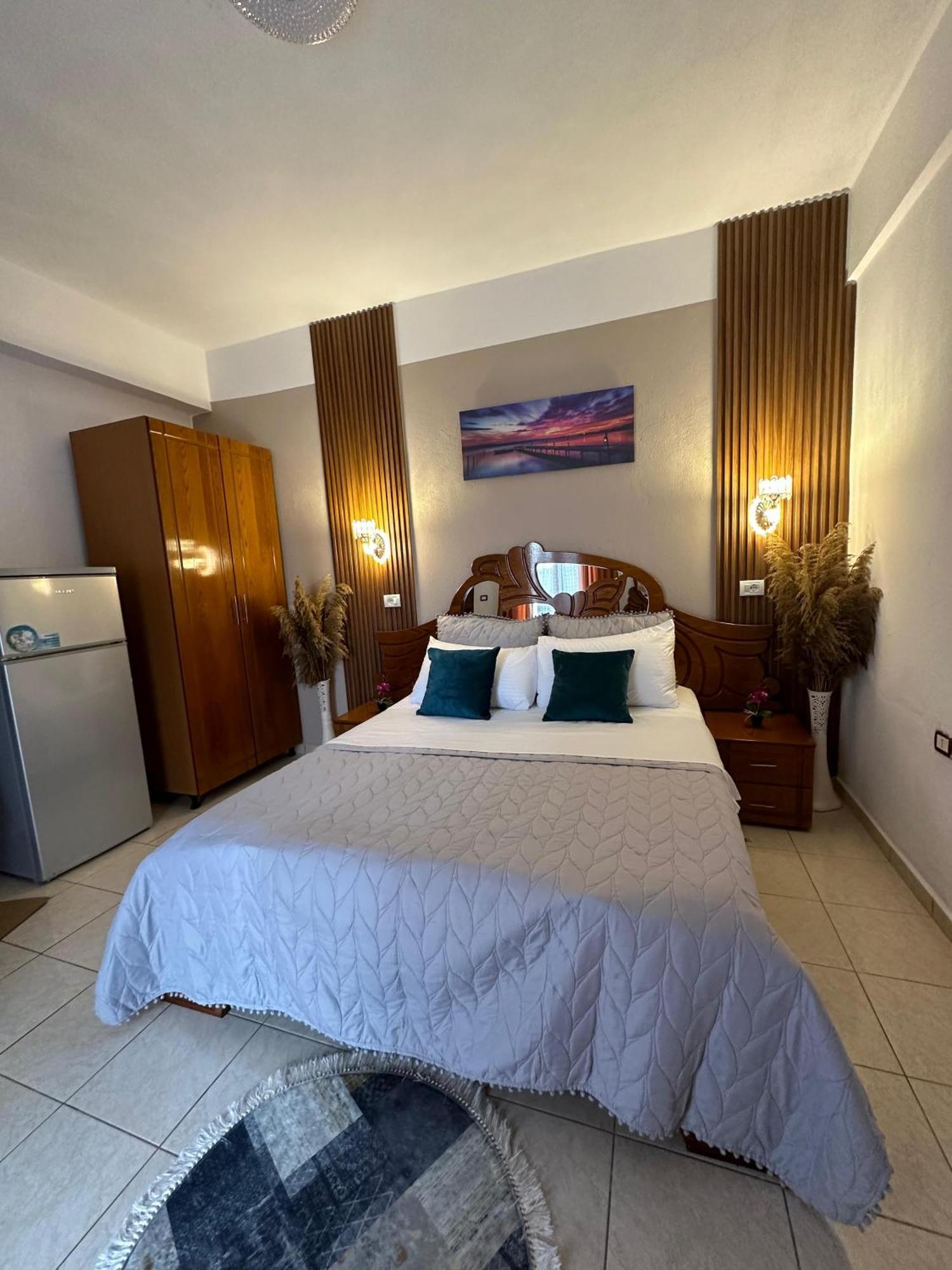 Kingsland Ksamil